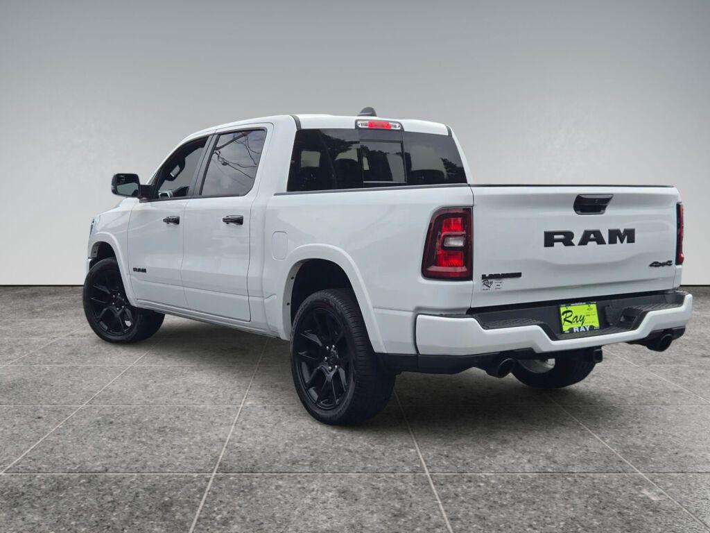 صورة 8 لـ 2025 RAM 1500 LARAMIE