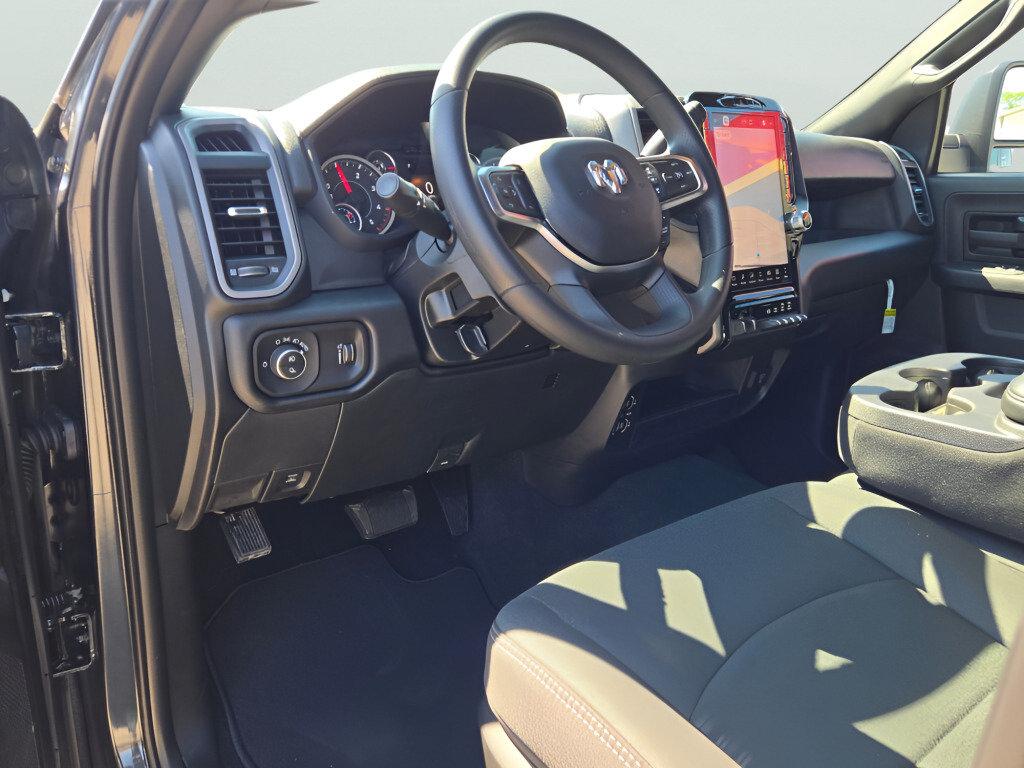 2026 RAM 3500 TRADESMAN CREW CAB 4X4 8' BOX — миниатюра 25