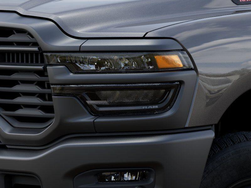 صورة 6 لـ 2026 RAM 3500 TRADESMAN CREW CAB 4X4 8' BOX