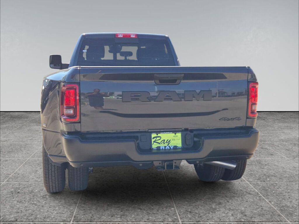 2026 RAM 3500 TRADESMAN CREW CAB 4X4 8' BOX — миниатюра 7