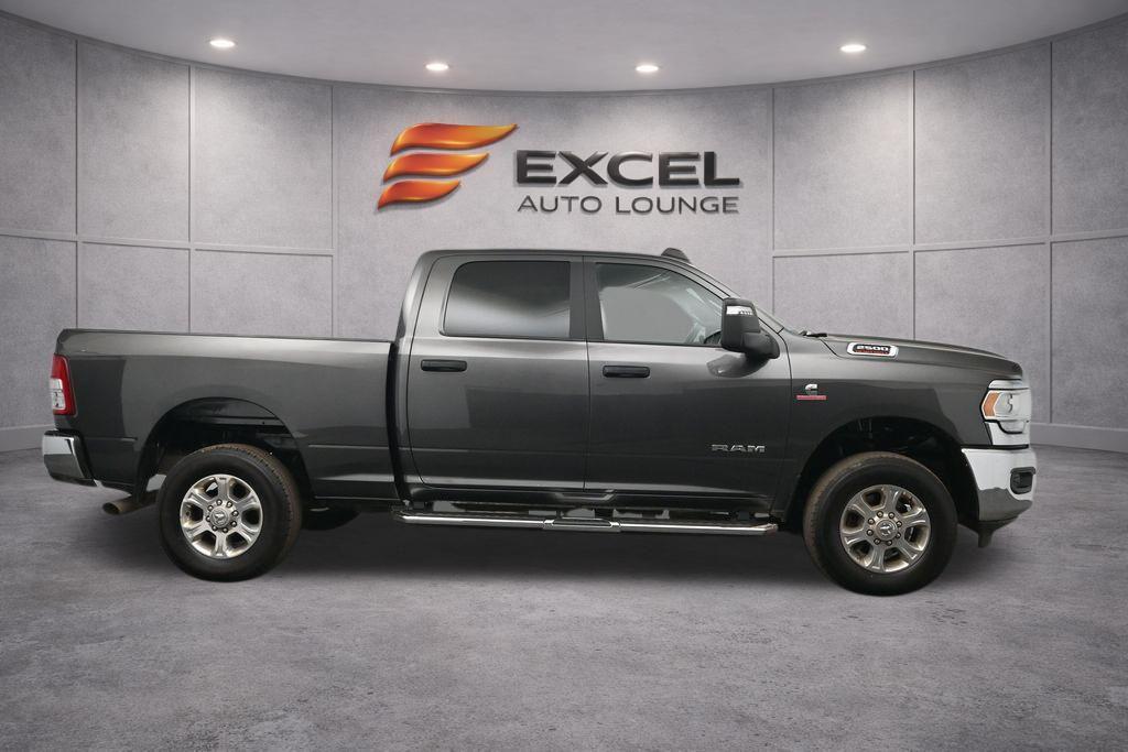 2024 RAM 2500 BIG HORN CREW CAB 4X4 6'4' BOX — миниатюра 46