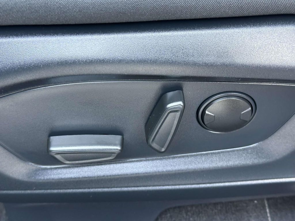 2025 FORD EXPLORER ACTIVE 缩略图 18