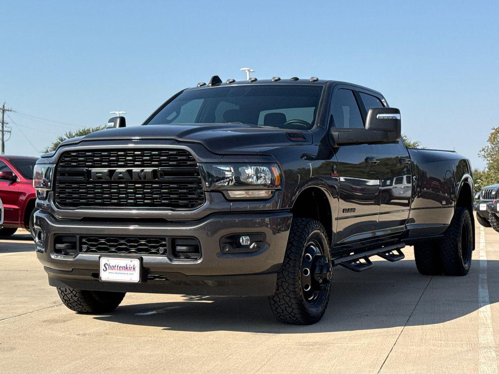 2024 RAM 3500 BIG HORN CREW CAB 4X4 8' BOX 照片 3