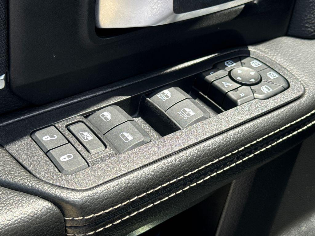 2026 RAM 2500 BIG HORN CREW CAB 4X4 6'4' BOX — миниатюра 20