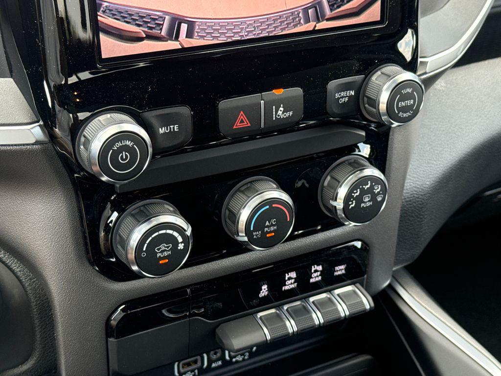 2026 RAM 1500 EXPRESS — миниатюра 25