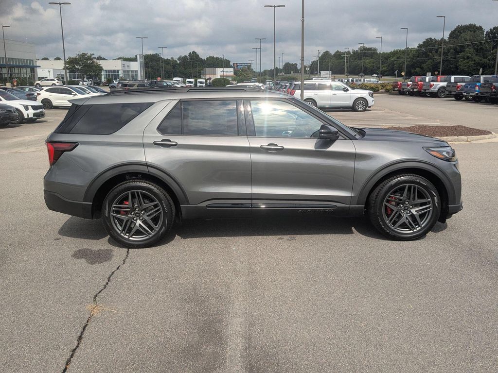 2026 FORD EXPLORER ST 照片 2