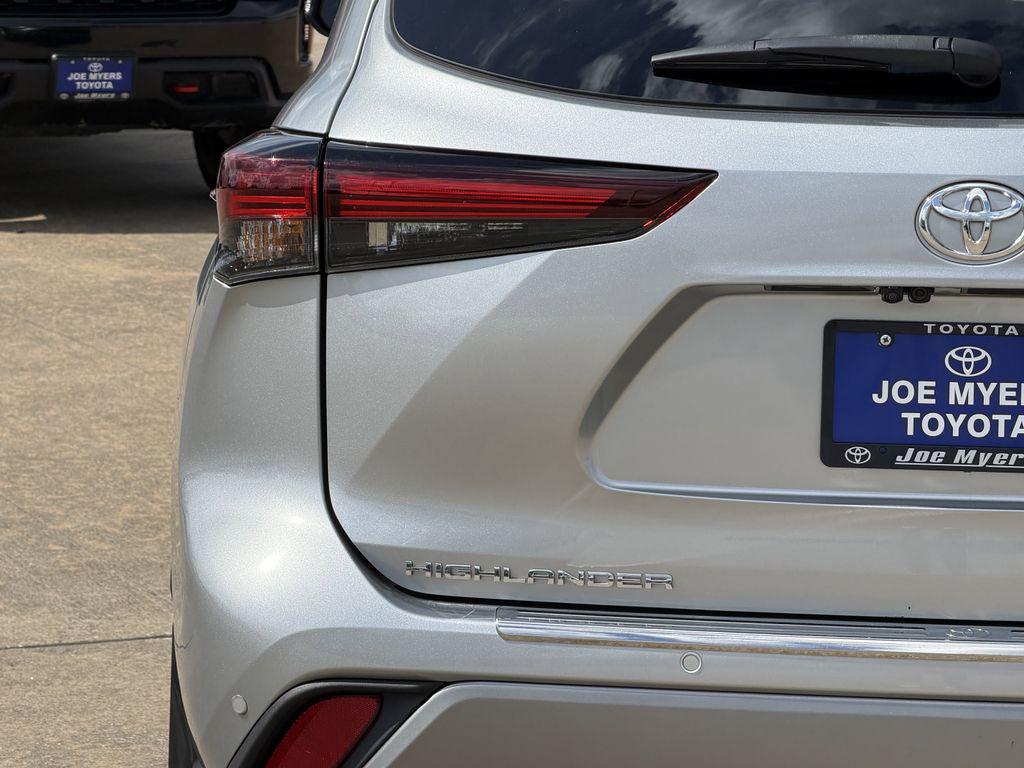 TOYOTA HIGHLANDER - 10