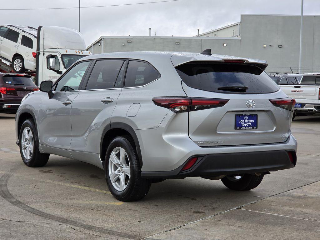 صورة 7 لـ 2025 Toyota HIGHLANDER LE