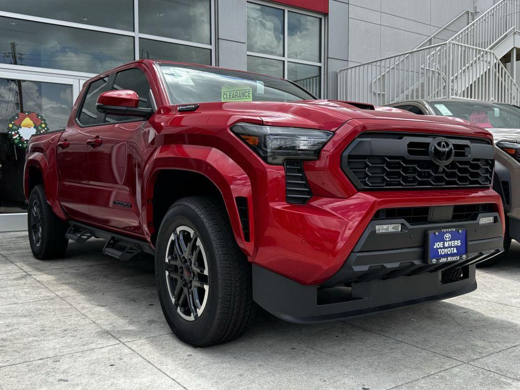2026 Toyota TACOMA HYBRID TRD SPORT photo 2