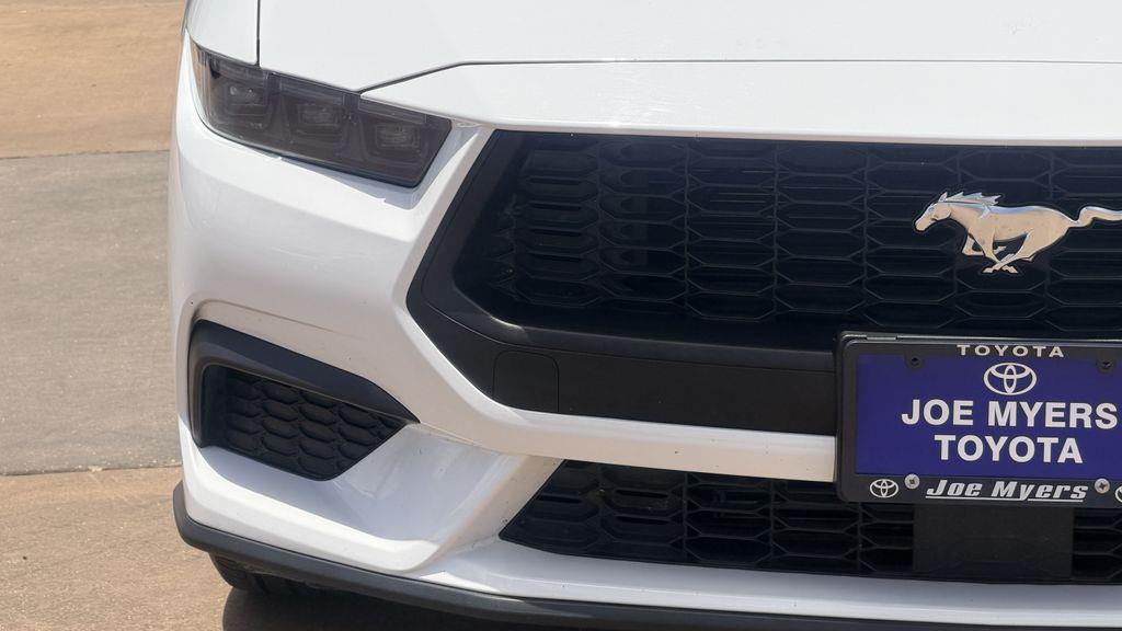 صورة 4 لـ 2025 FORD MUSTANG ECOBOOST PREMIUM