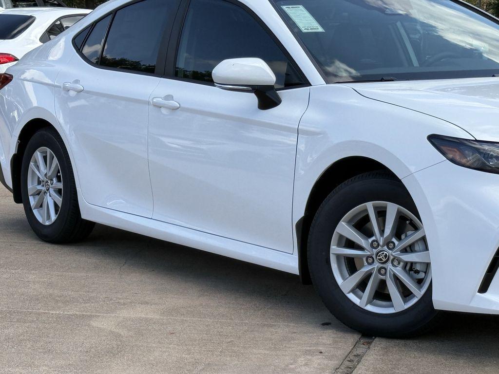 TOYOTA CAMRY - 8
