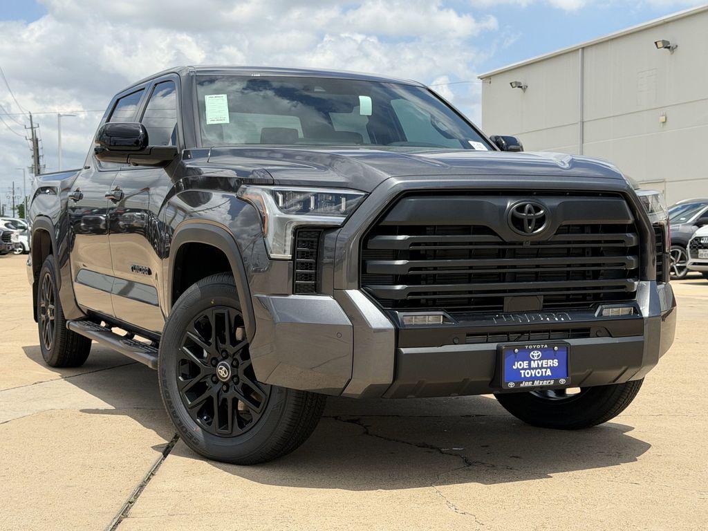 TOYOTA TUNDRA - 2