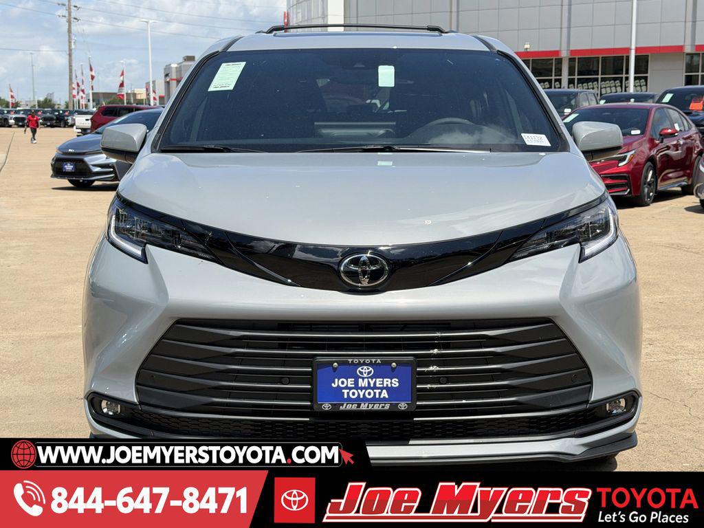 TOYOTA SIENNA - 3