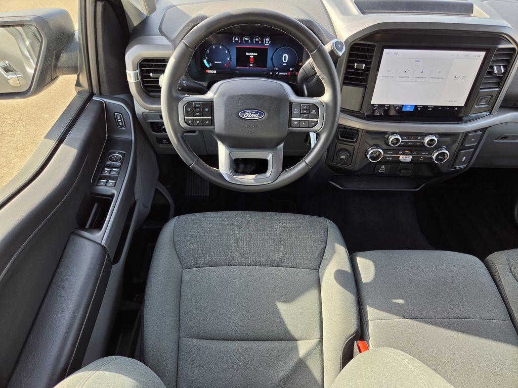 صورة مصغرة 13 لـ 2025 FORD F-150 XLT
