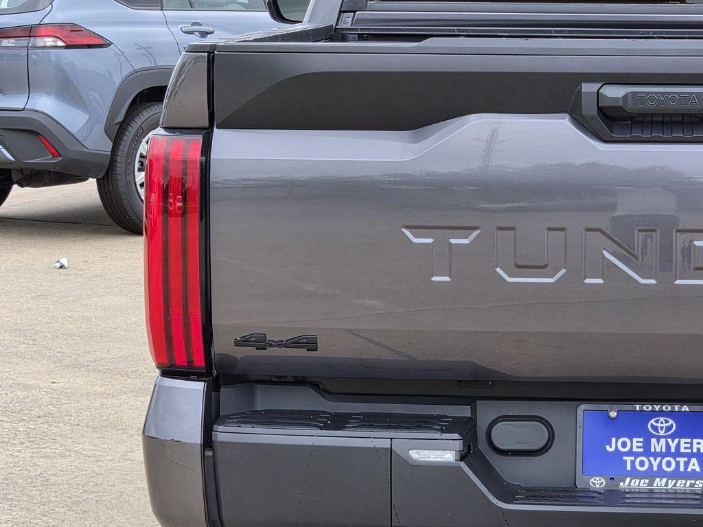 صورة 10 لـ 2025 Toyota TUNDRA SR