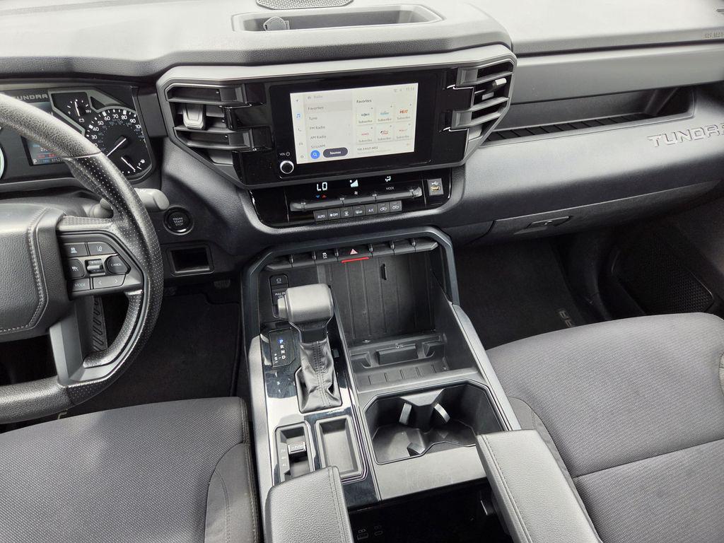 صورة مصغرة 16 لـ 2025 Toyota TUNDRA SR
