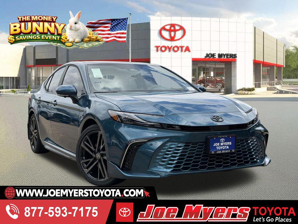 TOYOTA CAMRY - 1