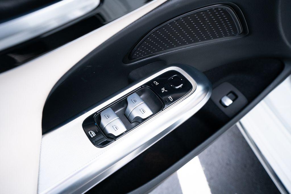 2025 Mercedes-BENZ E-CLASS 缩略图 30