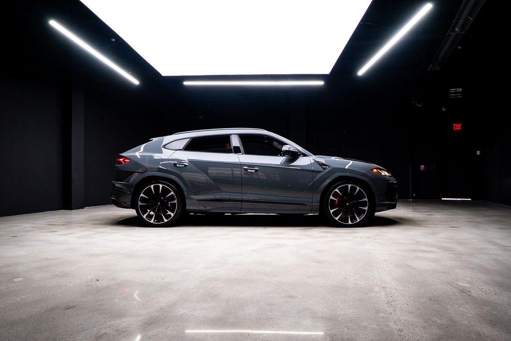 2023 Lamborghini URUS S — фото 13