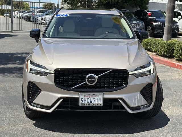صورة 2 لـ 2023 Volvo XC60 PLUS