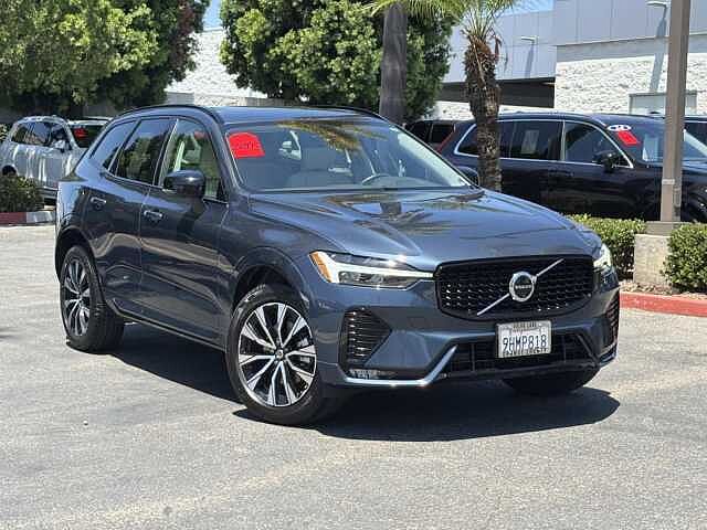 2024 Volvo XC60 PLUS 照片 1