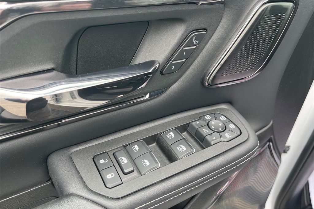 2025 RAM 1500 LIMITED — миниатюра 14