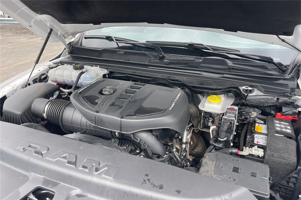 2025 RAM 1500 LIMITED — миниатюра 20