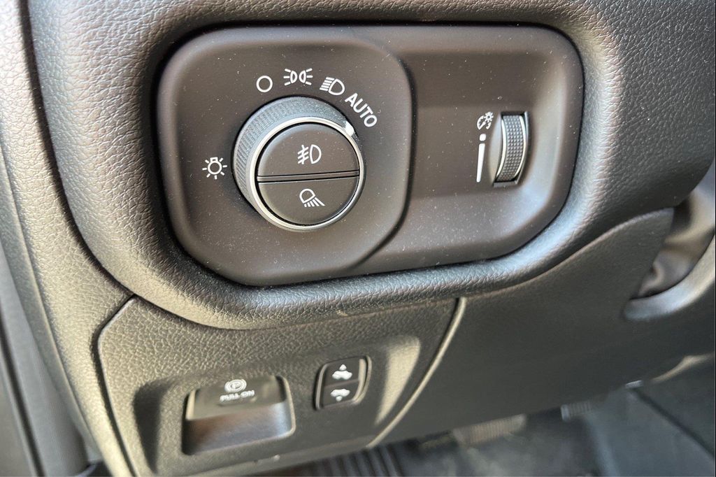 2022 RAM 1500 BIG HORN/LONE STAR — миниатюра 29