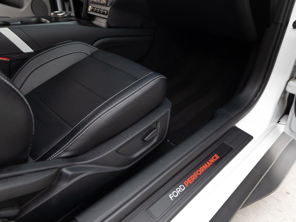 صورة مصغرة 27 لـ 2020 FORD SHELBY GT500 BASE