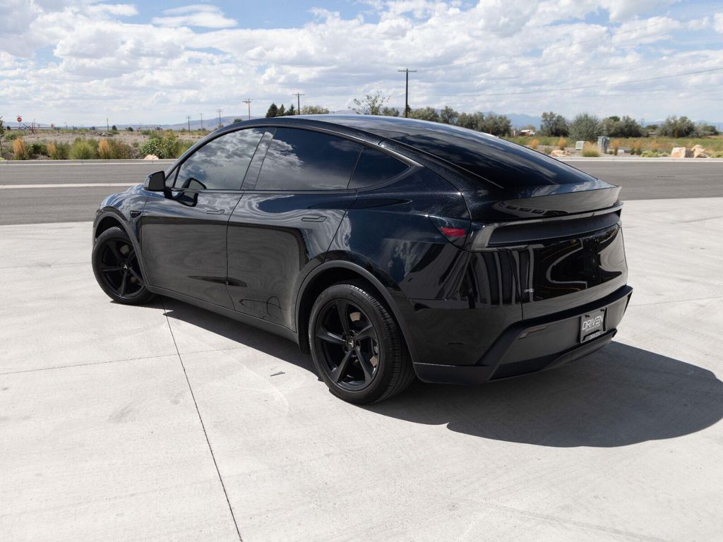 صورة 7 لـ 2026 Tesla MODEL Y PREMIUM ALL-WHEEL DRIVE