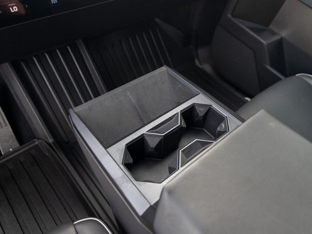 2025 Tesla CYBERTRUCK ALL-WHEEL DRIVE 缩略图 18