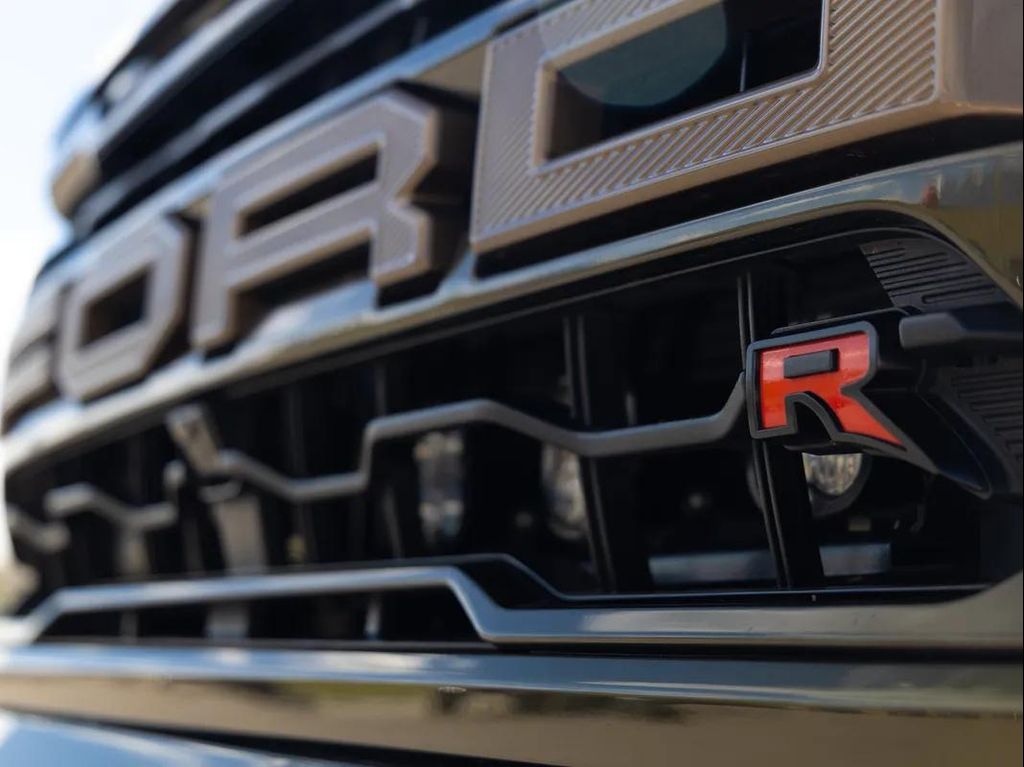 FORD F-150 RAPTOR - 8