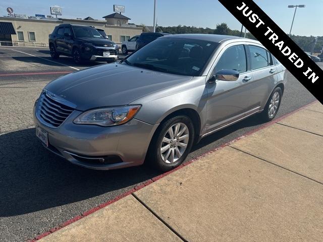 Used 2014 Chrysler 200 Limited for Sale Near Me | Cars.com