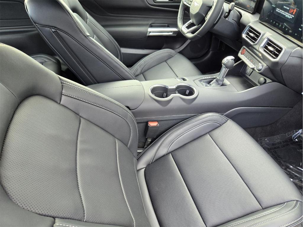 2026 FORD MUSTANG GT PREMIUM photo 9