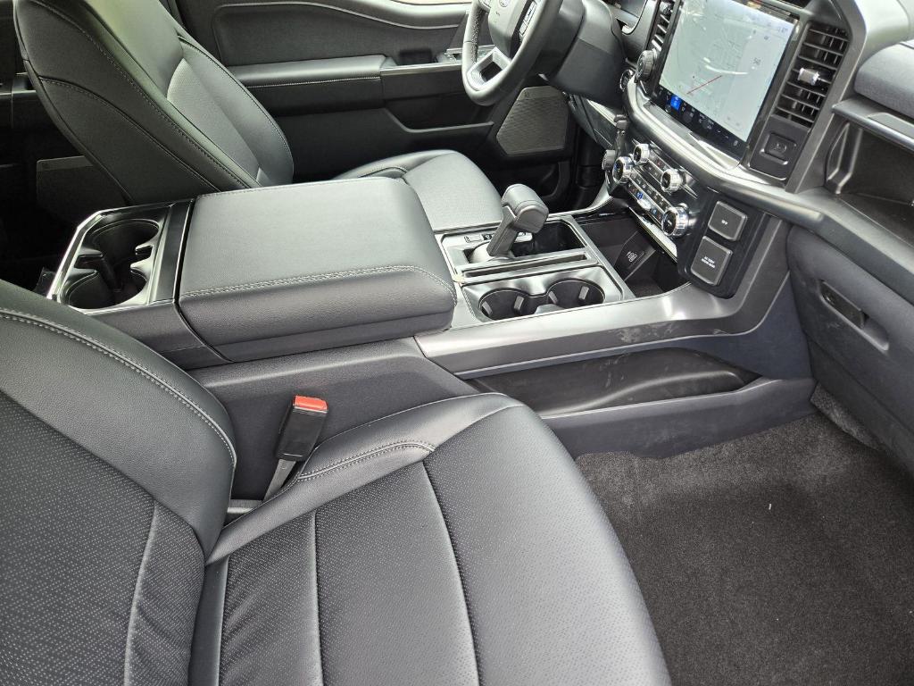 صورة 9 لـ 2026 FORD F-150 LARIAT