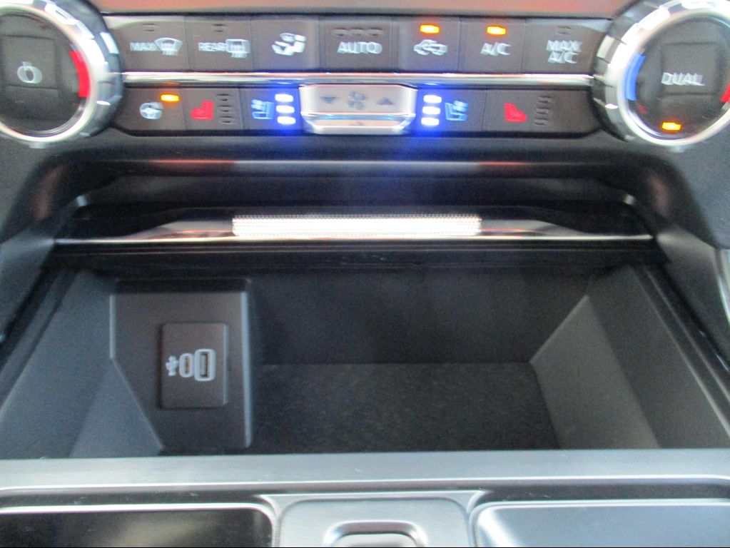 صورة 10 لـ 2026 FORD F-150 LARIAT