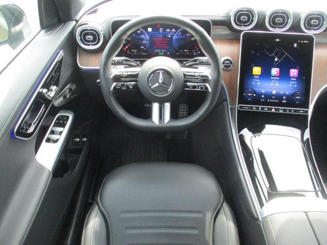 2025 Mercedes-BENZ GLC photo 7
