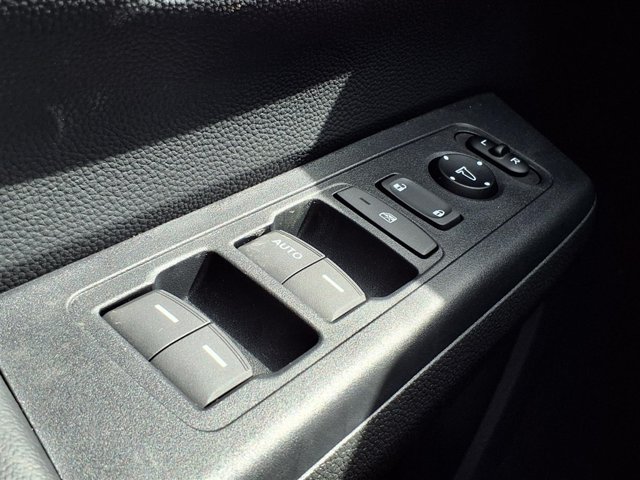 صورة 8 لـ 2026 Honda CR-V LX