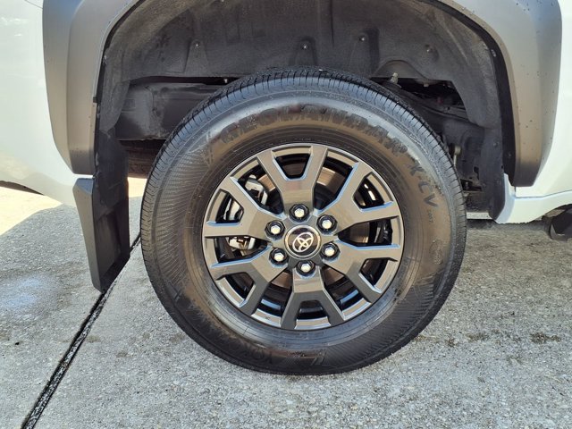 صورة 9 لـ 2025 Toyota 4RUNNER SR5