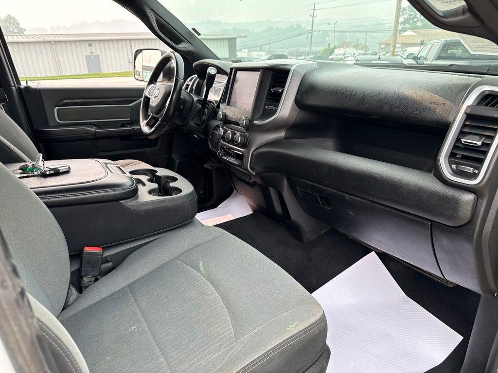 2022 RAM 2500 BIG HORN CREW CAB 4X4 8' BOX 缩略图 35
