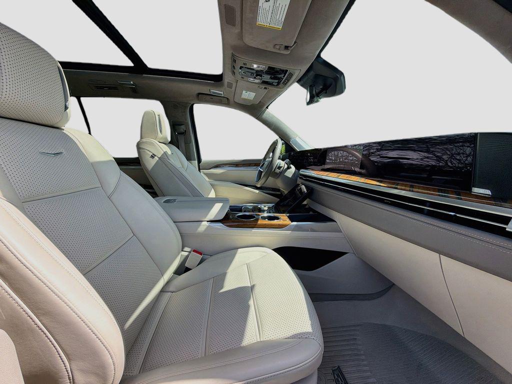 2025 Cadillac ESCALADE SPORT PLATINUM — миниатюра 32