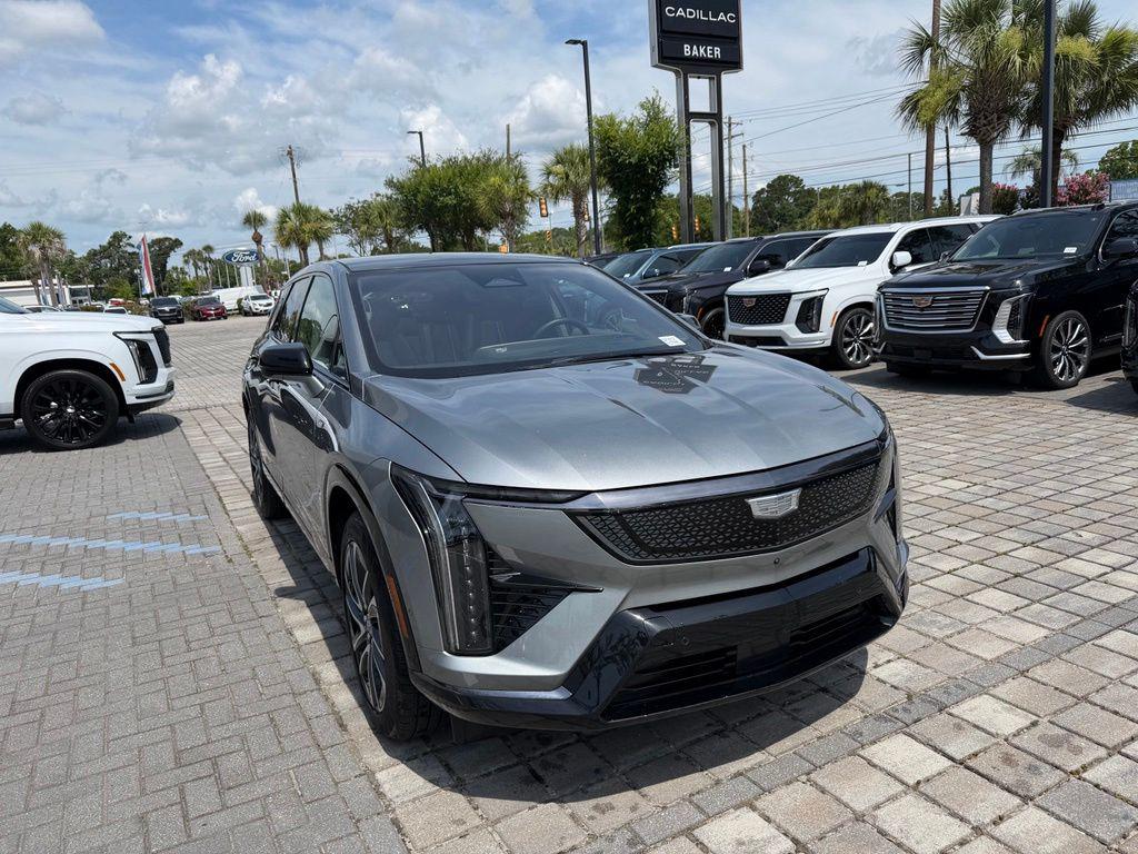 صورة 5 لـ 2025 Cadillac OPTIQ SPORT 2 AWD