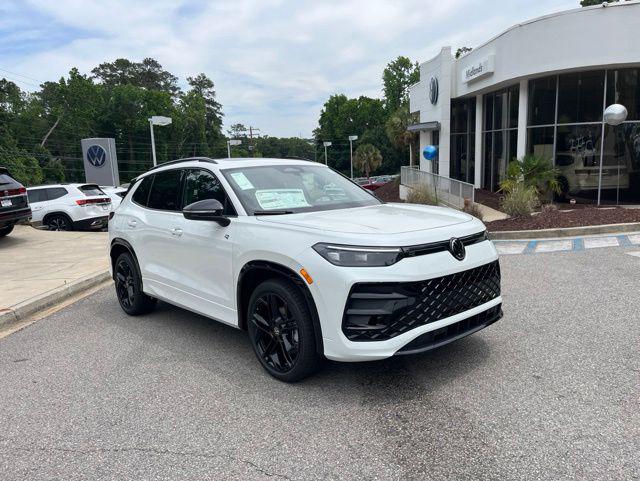 New 2026 Volkswagen Tiguan 2.0T SE R-Line Black