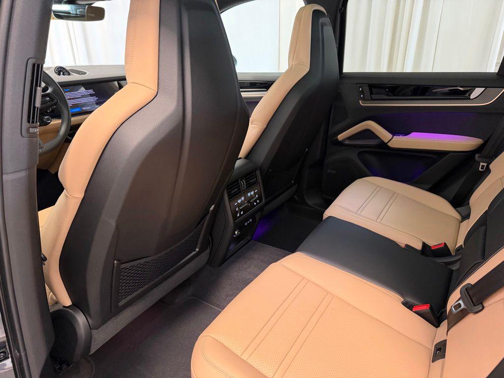 2026 Porsche CAYENNE 缩略图 25