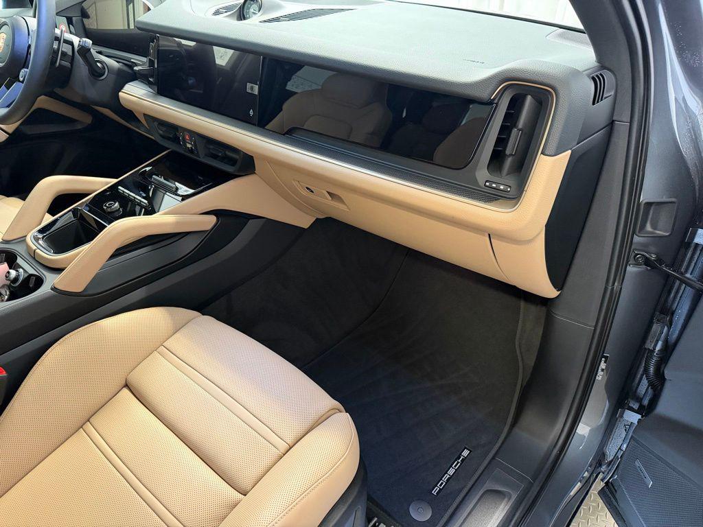 2026 Porsche CAYENNE 缩略图 28