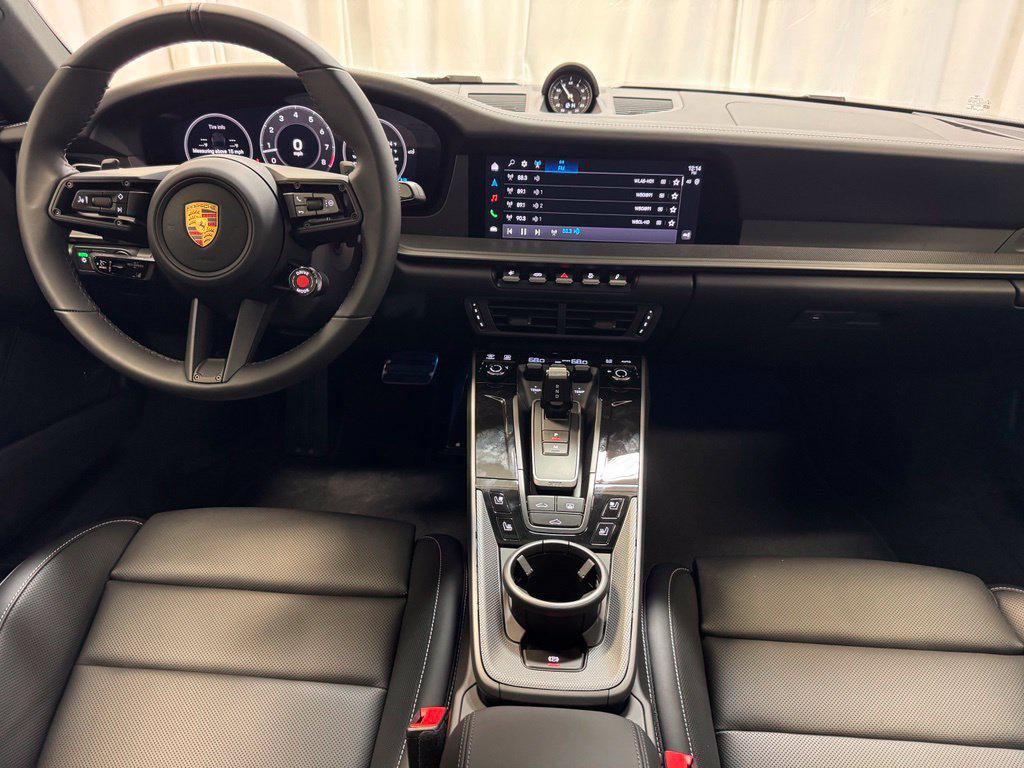 صورة مصغرة 12 لـ 2026 Porsche 911 CARRERA