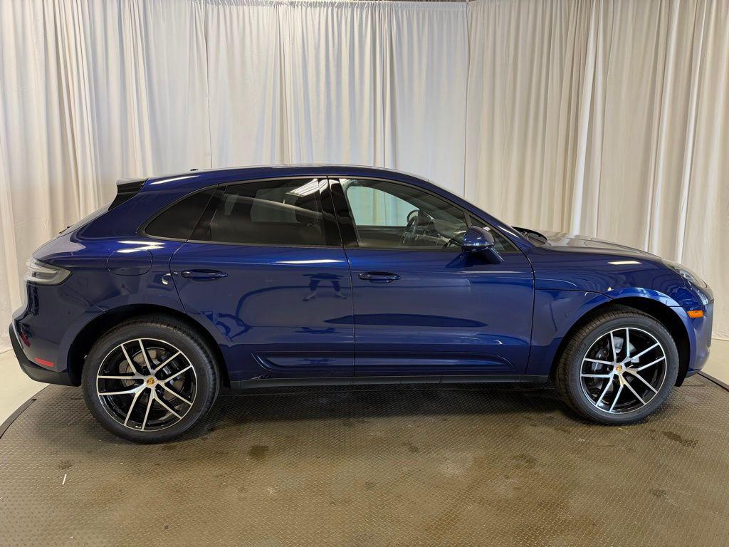 2026 Porsche MACAN — миниатюра 32