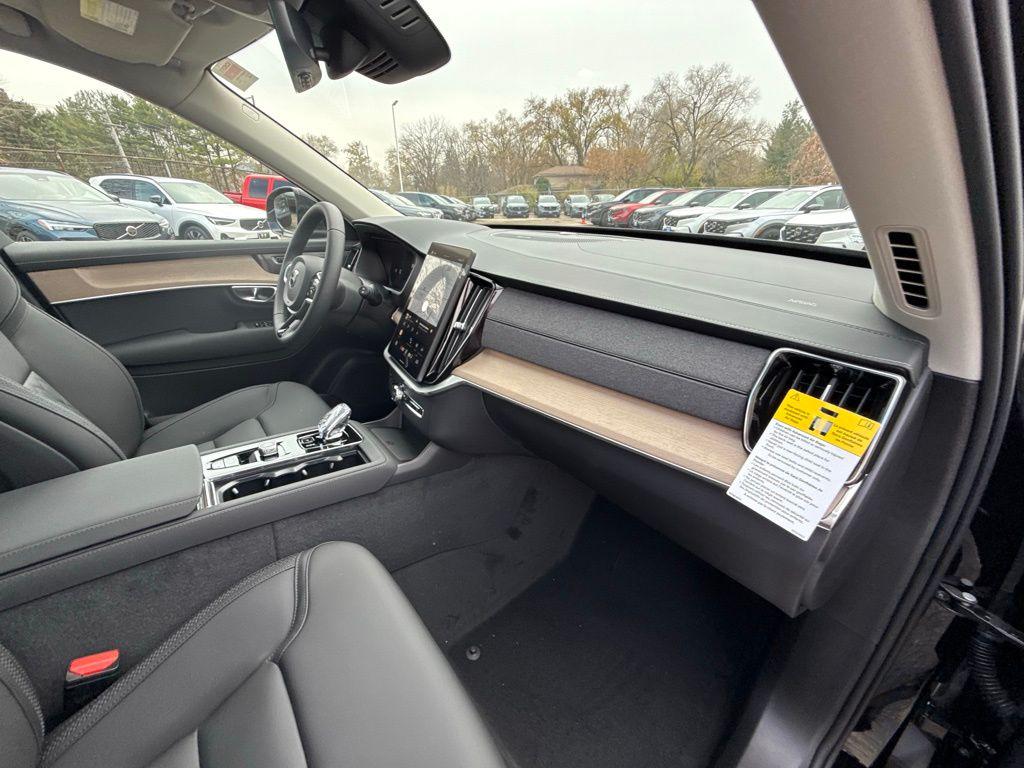 2026 Volvo XC90 B6 PLUS 7-SEATER — миниатюра 30