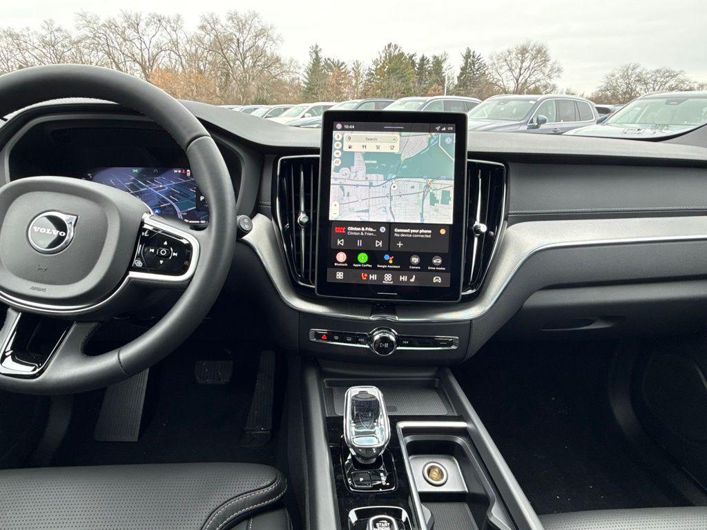 صورة مصغرة 22 لـ 2026 Volvo XC60 B5 ULTRA BLACK EDITION