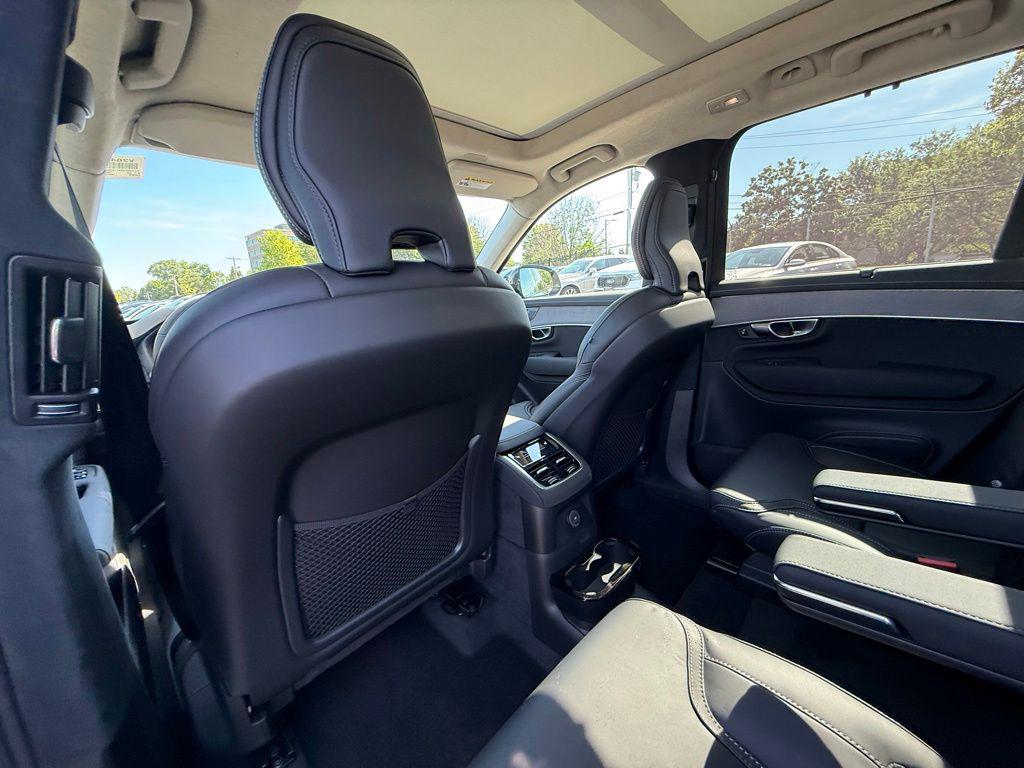 2026 Volvo XC90 PLUG-IN HYBRID T8 ULTRA 缩略图 13